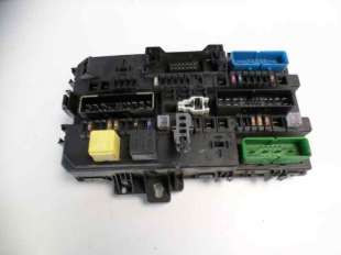 Recambio de caja reles / fusibles para opel astra h berlina 2004-2007 enjoy referencia OEM IAM 13145017 5DK00866930 