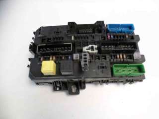 Recambio de caja reles / fusibles para opel astra h berlina 2004-2007 enjoy referencia OEM IAM 13145017 5DK00866930 