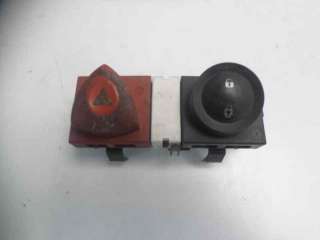 Recambio de warning para renault megane ii familiar 2003-2009 dynamique confort referencia OEM IAM 8200095493  