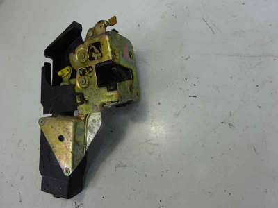 Recambio de cerradura puerta trasera derecha para volvo s40 berlina 1995-2005 1.6 referencia OEM IAM   