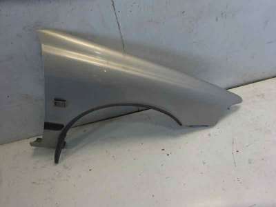 Recambio de aleta delantera derecha para volvo s40 berlina 1995-2005 1.8i referencia OEM IAM 30802307 109240311 VV0283003