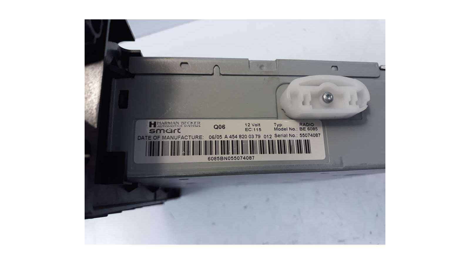 Recambio de sistema audio / radio cd para smart forfour 2004-2006 cdi (70kw) referencia OEM IAM A4548200379 55074087  Recambio de sistema audio / radio cd para smart forfour 2004-2006 cdi (70kw) referencia OEM IAM A4548200379 55074087