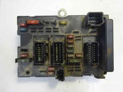 Recambio de caja reles / fusibles para peugeot 307 (s1) 2001-2005 xr referencia OEM IAM 9643538080  