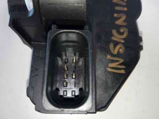Recambio de cerradura puerta trasera derecha para opel insignia berlina 2008-2017 cosmo referencia OEM IAM 13503808  