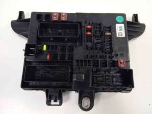 Recambio de caja reles / fusibles para opel insignia berlina 2008-2017 cosmo referencia OEM IAM 13277317  