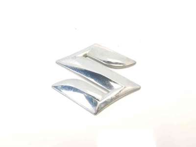 Recambio de molduras delanteras para suzuki swift azg (nz) 2010-2017 ga referencia OEM IAM 7781154GC  