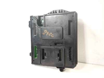 Recambio de caja reles / fusibles para renault megane iii berlina 5 p 2008-2016 dynamique referencia OEM IAM S180098101  