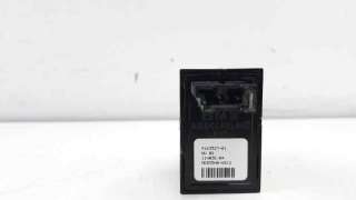 Recambio de mando elevalunas trasero derecho para bmw serie 5 lim. (f10) 2008-2016 530d referencia OEM IAM 61319241949  