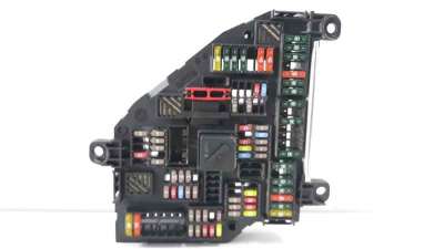 Recambio de caja reles / fusibles para bmw serie 5 lim. (f10) 2008-2016 530d referencia OEM IAM 61149177773  