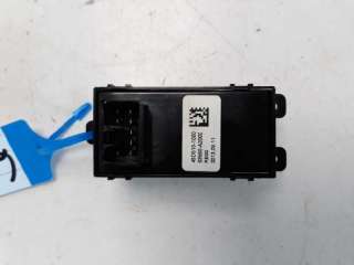 Recambio de mando elevalunas trasero derecho para kia cee´d 2012-2018 drive referencia OEM IAM 93580A2000  