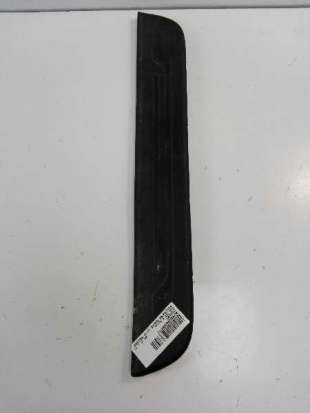Recambio de moldura para kia cee´d 2012-2018 drive referencia OEM IAM 85883A2000  
