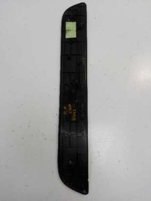 Recambio de moldura para kia cee´d 2012-2018 drive referencia OEM IAM 85883A2000   2