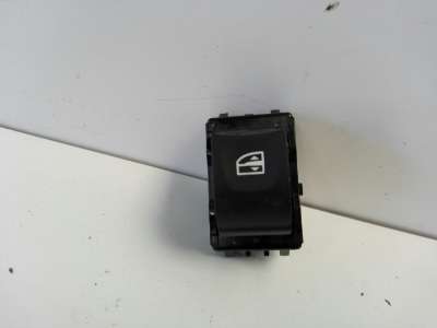 Recambio de mando elevalunas trasero derecho para renault megane iii berlina 5 p 2008-2016 dynamique referencia OEM IAM   