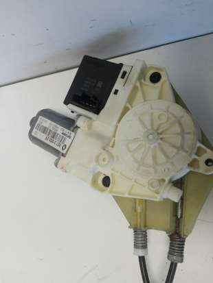 Recambio de elevalunas trasero izquierdo para renault megane iii berlina 5 p 2008-2016 dynamique referencia OEM IAM 827210003R 1 2