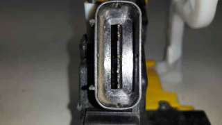 Recambio de cerradura puerta delantera izquierda para kia cee´d 2006-2012 drive referencia OEM IAM 81310A2100  