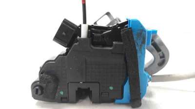 Recambio de cerradura puerta trasera derecha para kia cee´d 2006-2012 drive referencia OEM IAM 81420A2100  