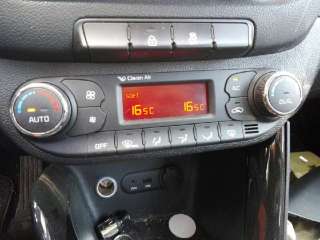 Recambio de mando climatizador para kia cee´d 2006-2012 drive referencia OEM IAM 97250A2202LHD  