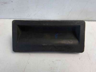 Recambio de maneta exterior porton para audi a4 ber. (b8) 2007-2015 e referencia OEM IAM 5N0827566B  