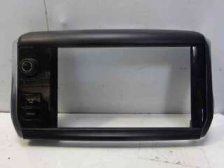 Recambio de moldura para peugeot 208 2012-2019 allure referencia OEM IAM 9673861377  