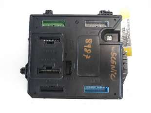 Recambio de caja reles / fusibles para renault scenic iii 2009-2016 1.9 dci diesel referencia OEM IAM 284B13297R S180098201C 