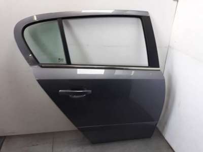 Recambio de puerta trasera derecha para opel astra h berlina 2004-2007 elegance referencia OEM IAM 94710107  