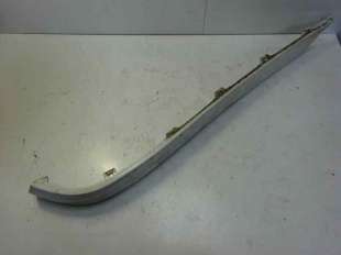Recambio de molduras traseras para mercedes-benz clase c (w203) berlina 2000-2007 240 (203.061) referencia OEM IAM  ME0271253  2