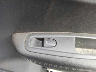 Recambio de mando elevalunas trasero derecho para renault kadjar 2015- zen referencia OEM IAM   