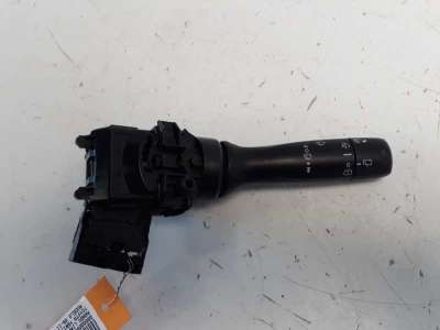 Recambio de mando limpia para toyota yaris 2008-2011 active referencia OEM IAM   