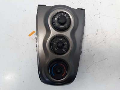 Recambio de mando calefaccion / aire acondicionado para toyota yaris 2008-2011 active referencia OEM IAM 554060D190  
