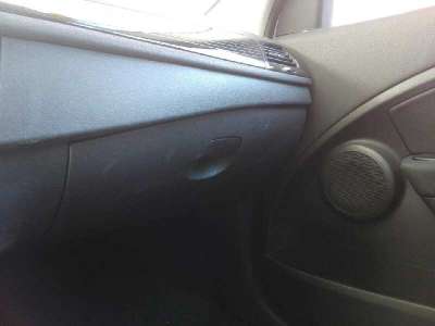 Recambio de guantera para renault megane iii berlina 5 p 2008-2016 emotion referencia OEM IAM   