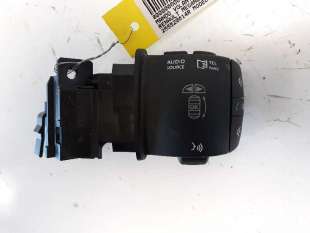 Recambio de mando volante para renault megane iii berlina 5 p 2008-2016 emotion referencia OEM IAM 255520014R  