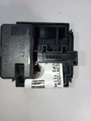 Recambio de interruptor para renault scenic iii 2009-2016 family edition referencia OEM IAM 255670019RD  