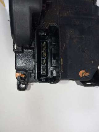Recambio de cerradura puerta trasera izquierda para renault scenic iii 2009-2016 family edition referencia OEM IAM 825030032R  