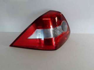 Recambio de piloto trasero izquierdo para renault megane ii classic berlina 2003-2010 referencia OEM IAM 2211228 103F19381771 RN