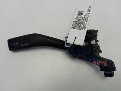 Recambio de mando intermitentes para volkswagen caddy ka/kb (2k) 2003-2010 furg. referencia OEM IAM 1K0953513  