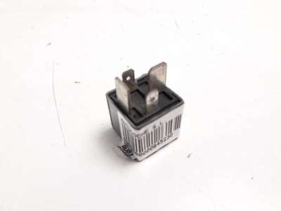 Recambio de rele para audi a4 berlina (b5) 1994-1999 referencia OEM IAM 6D0951253 V23134J52X300 370