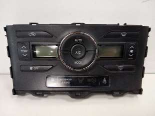 Recambio de mando climatizador para toyota auris 2006-2012 hybrid active referencia OEM IAM 5590002350  