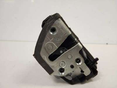 Recambio de cerradura puerta trasera izquierda para toyota auris 2006-2012 hybrid active referencia OEM IAM   