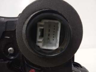 Recambio de cerradura puerta trasera izquierda para toyota auris 2006-2012 hybrid active referencia OEM IAM   