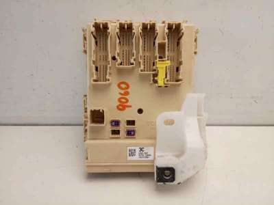 Recambio de caja reles / fusibles para toyota auris 2012-2019 1.8 16v cat (híbrido) referencia OEM IAM 8273012X80A  
