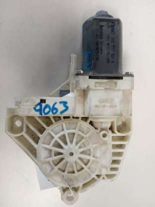 Recambio de motor elevalunas delantero izquierdo para audi a4 ber. (b8) 2007-2015 e referencia OEM IAM 8K0959801A   2
