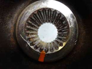 Recambio de mangueta delantera derecha para renault clio iii 2005-2016 authentique referencia OEM IAM    2