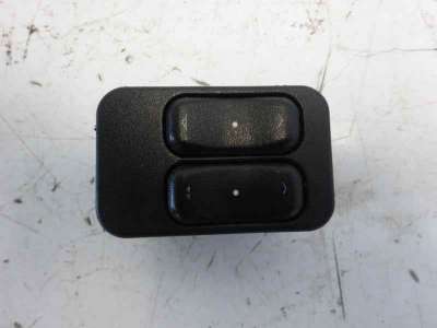 Recambio de mando elevalunas delantero izquierdo para opel corsa c 2000-2003 club referencia OEM IAM   