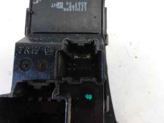 Recambio de mando elevalunas delantero derecho para opel astra j lim. 2009-2015 excellence referencia OEM IAM 13301886  