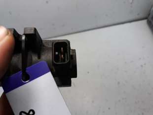 Recambio de valvula aire adicional para opel corsa c 2000-2003 elegance referencia OEM IAM 897218 72100338  2