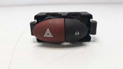 Recambio de warning para renault twingo 2007-2016 1.2 16v referencia OEM IAM 8200214896A  