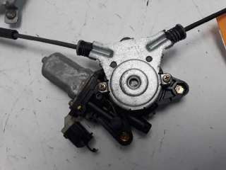 Recambio de elevalunas trasero izquierdo para kia carnival 2006-2012 2.9 crdi vgt active referencia OEM IAM   
