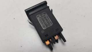 Recambio de interruptor para volkswagen golf iv berlina (1j1) 1997-2003 1.9 tdi referencia OEM IAM 1J0953235A  