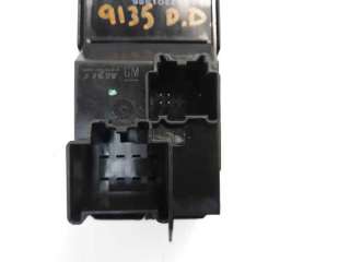 Recambio de mando elevalunas delantero derecho para opel insignia berlina 2008-2017 sport referencia OEM IAM 13301886  