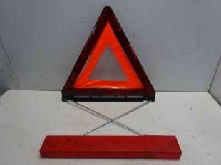 Recambio de triangulo emergencias para universal universal - universal referencia OEM IAM TRANGULOEMER  